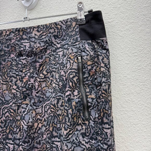 Athleta Trekkie North Printed Jogger Nylon Stretch Outdoor Pants Womens size 10 - Picture 3 of 8